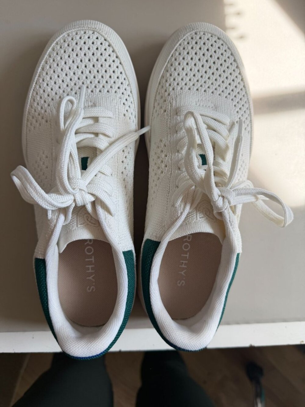 Rothys the court sneaker in birdie white/green sz 9 NEW WITHOUT BOX  WOMENS